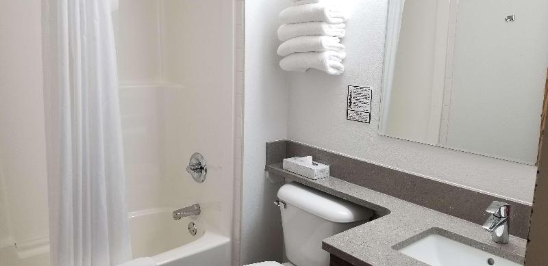 Surestay Plus Hotel By Best Western Lethbridge