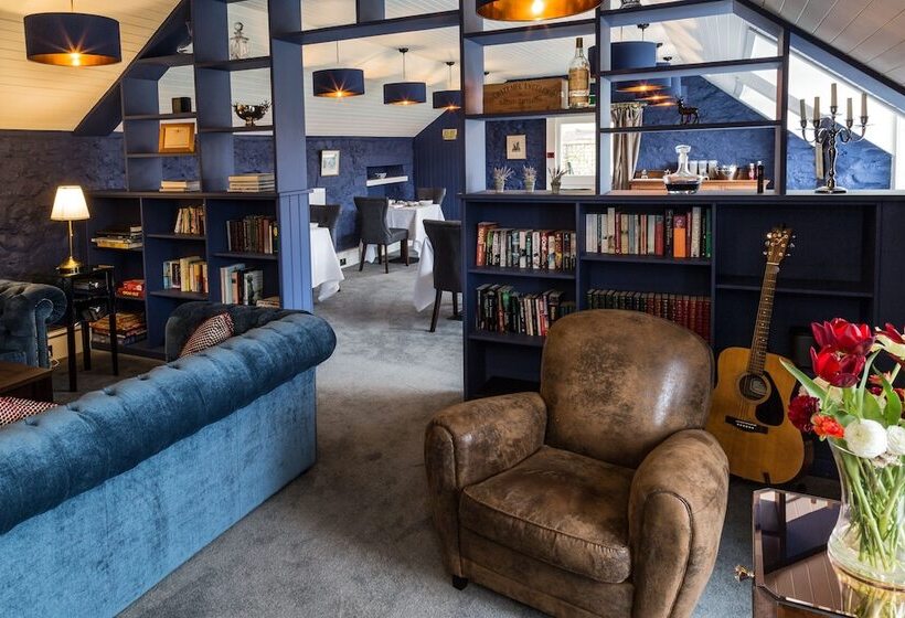 فندق The Inn At Loch Tummel
