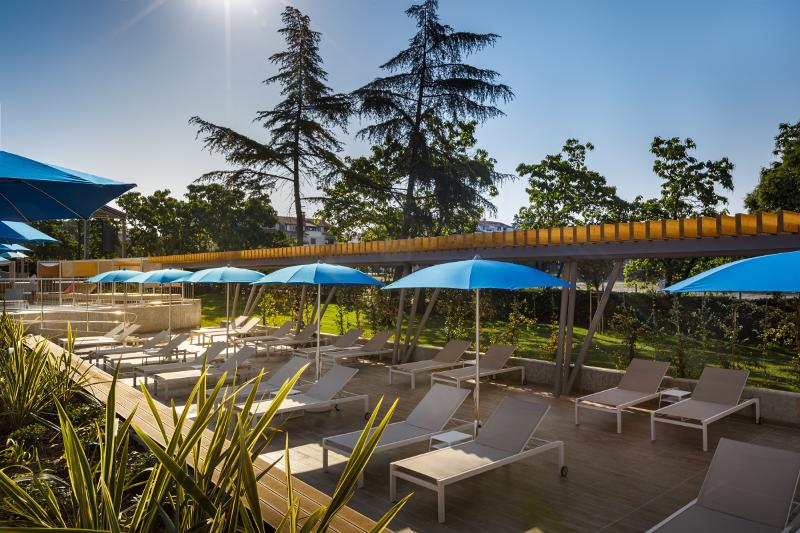 ホテル Valamar Parentino