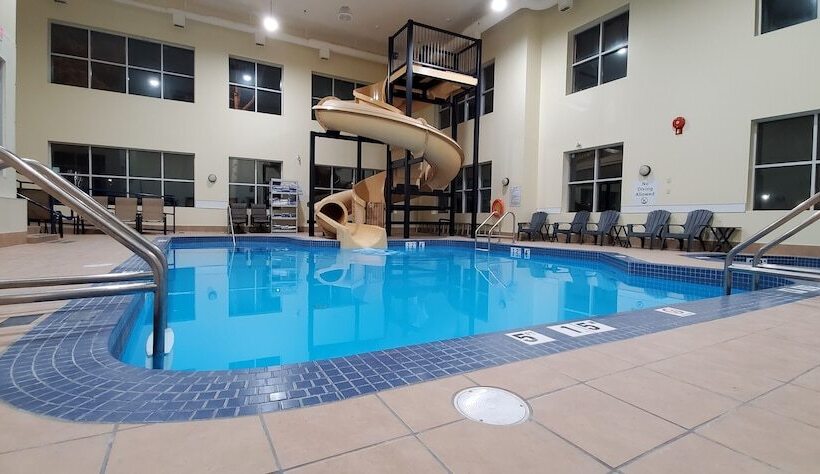 فندق Wingate By Wyndham Lethbridge