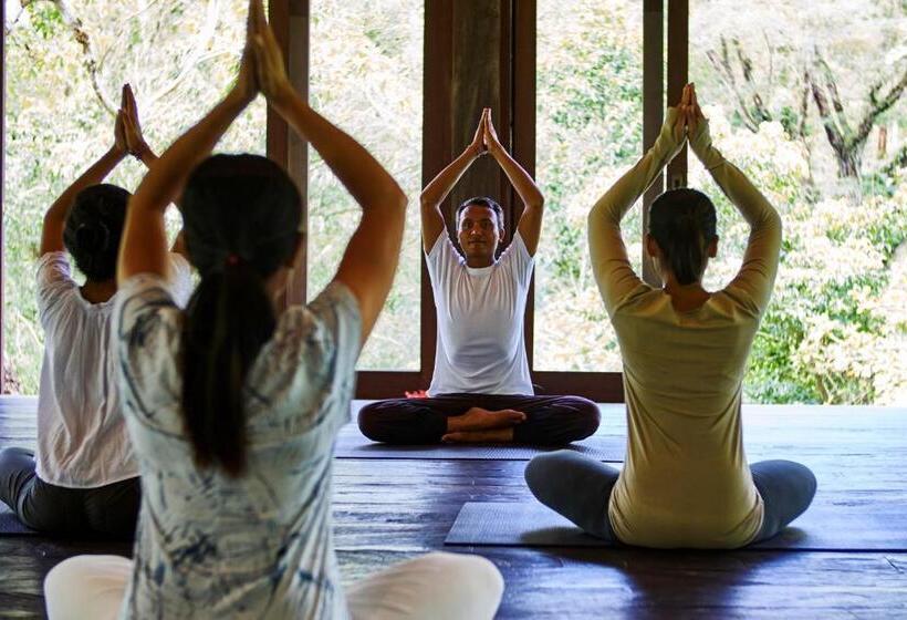 هتل Bagus Jati Health & Wellbeing Retreat