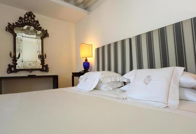 هتل Ca  Nigra Lagoon Resort