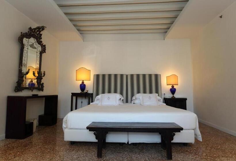 هتل Ca  Nigra Lagoon Resort