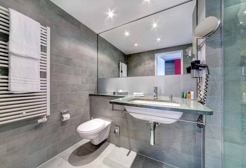 هتل Hilton Garden Inn Stuttgart Neckarpark