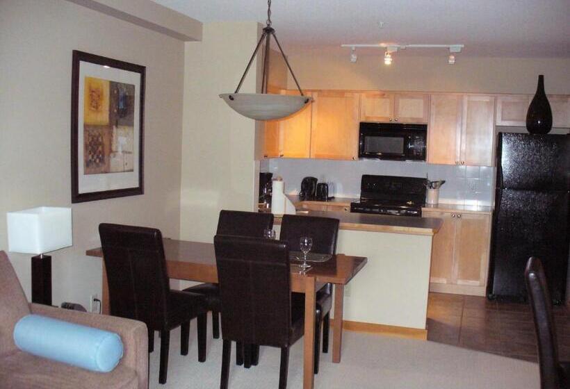 هتل Lodges At Canmore