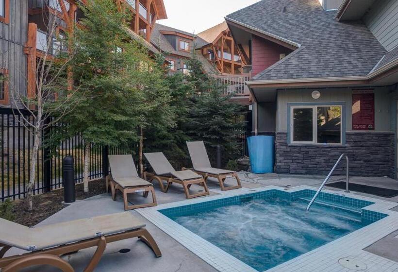 هتل Lodges At Canmore