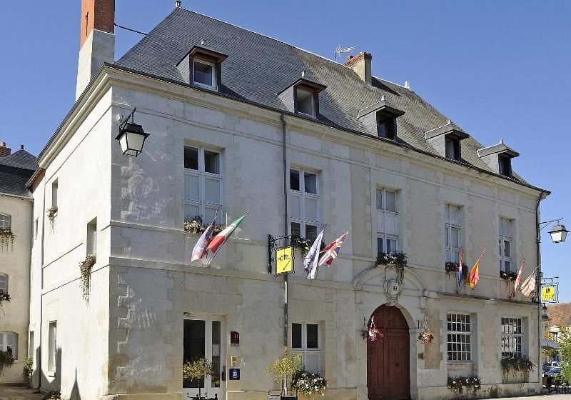 בית מלון כפרי Logis Hôtel Restaurant Le Puits Doré