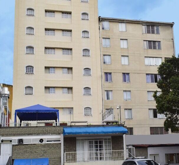 هتل Plaza Versalles