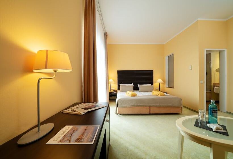 هتل Resort Mark Brandenburg & Fontane Therme