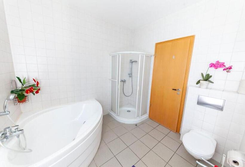 호텔 Und Appartementhaus Rheden