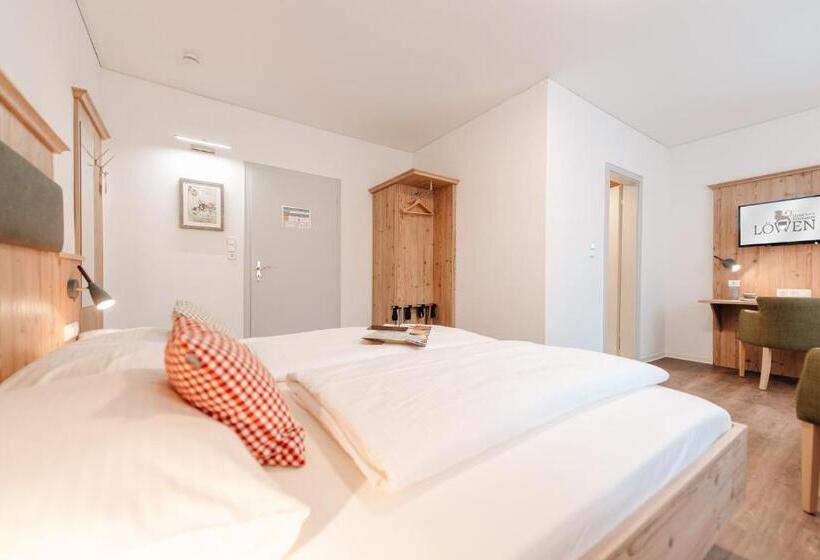 Löwen Hotel & Restaurant