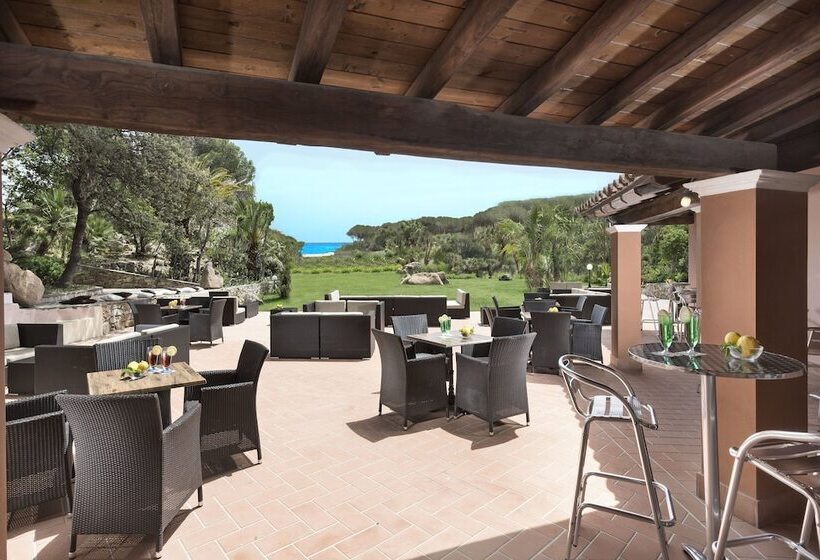 Cala Ginepro Hotel Resort