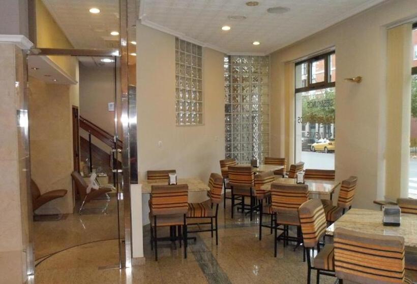 Hostal Coruña