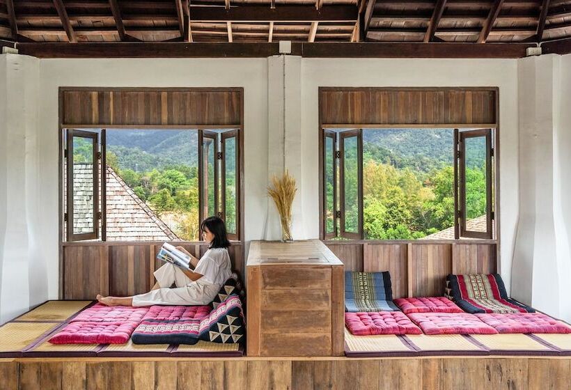 هتل Aana Resort & Spa
