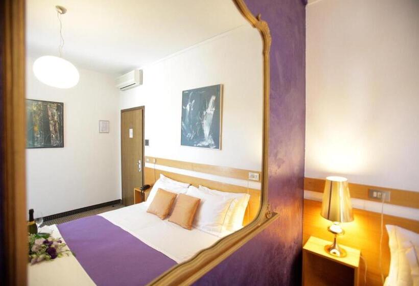 בית מלון כפרי Art