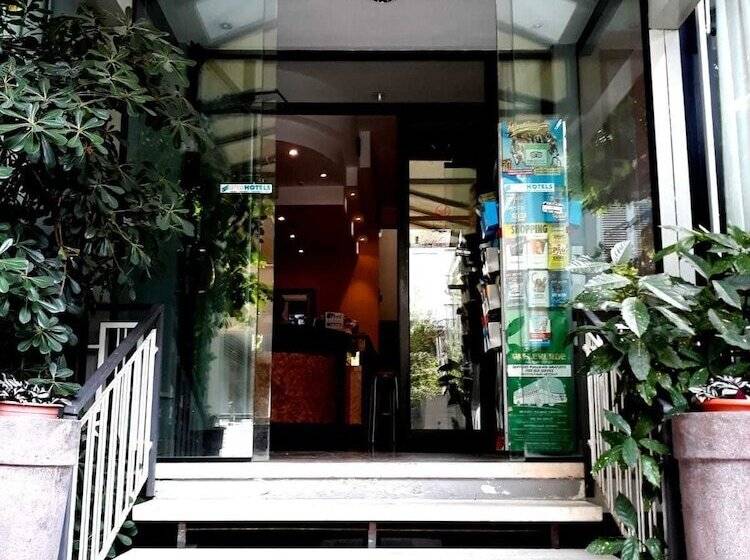 هتل Atrium