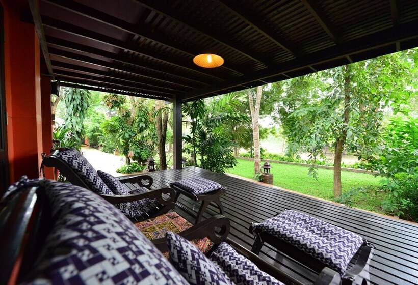هتل Baan Nam Ping Riverside Homestay