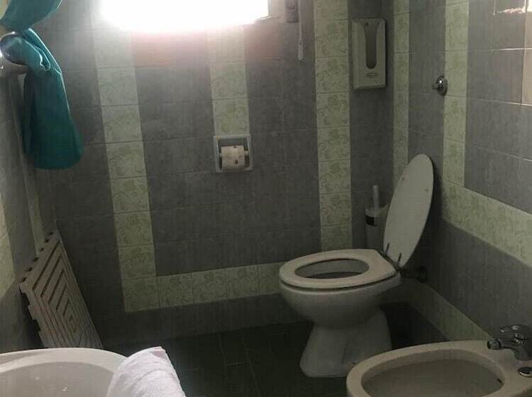 هتل Cinquestelle Albergo Del Centro Storico
