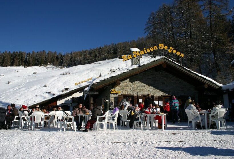 ホテル Express Aosta East