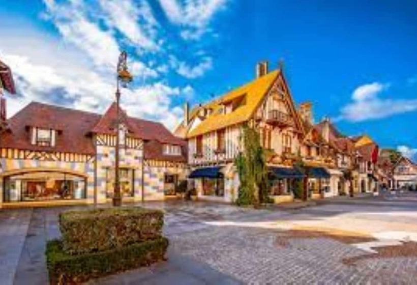 호텔 Kyriad Deauville   St Arnoult