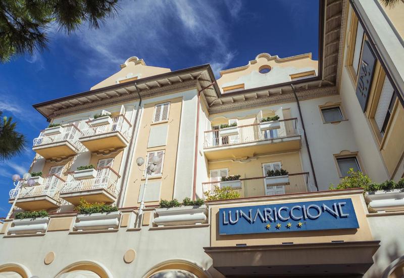 هتل Luna Riccione E Aqua Spa Only Adults +12