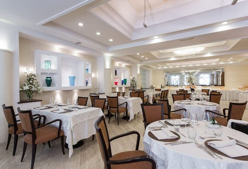 هتل Luna Riccione E Aqua Spa Only Adults +12