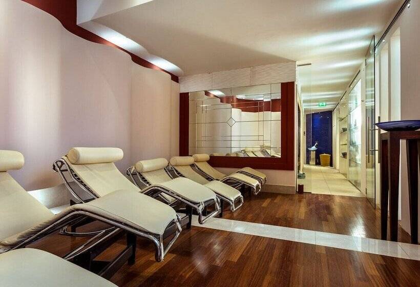 هتل Luna Riccione E Aqua Spa Only Adults +12
