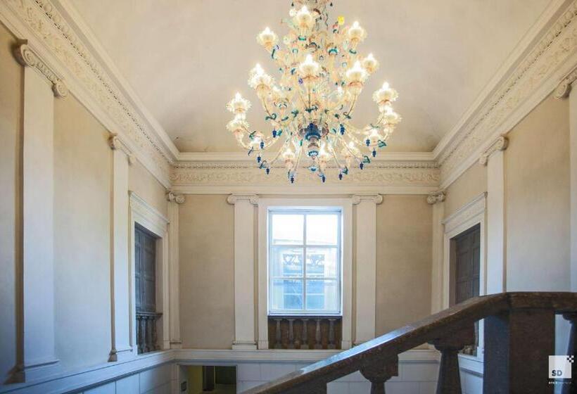هتل Palazzo Galletti Abbiosi