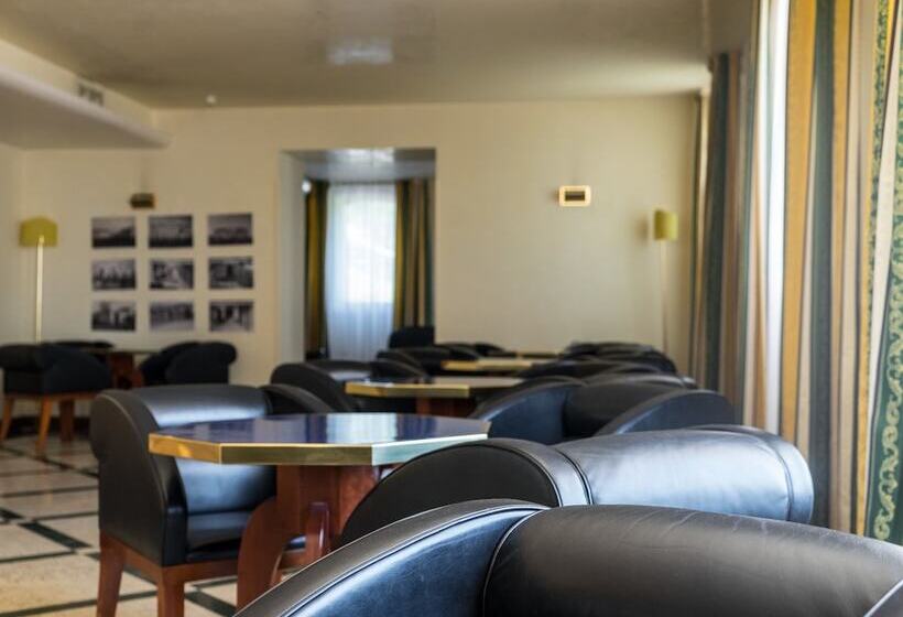 Phi Hotel Astoria