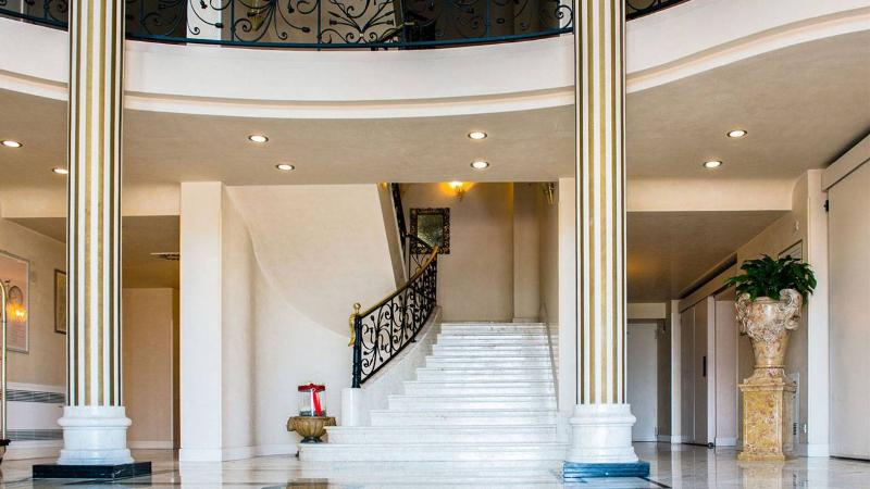 Phi Hotel Astoria