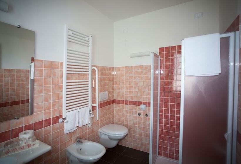 هتل Porto Azzurro