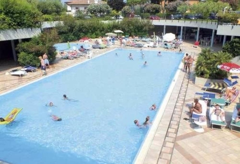 هتل Residence Holiday