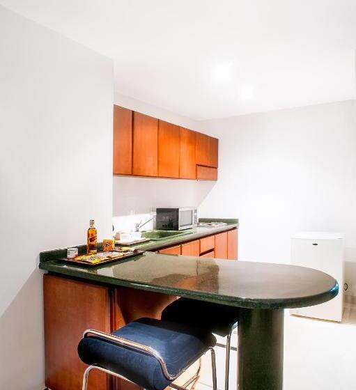 בית מלון כפרי Richmond Suites