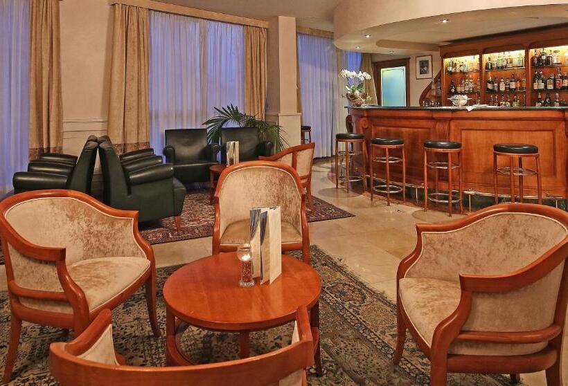 هتل Savoy Palace