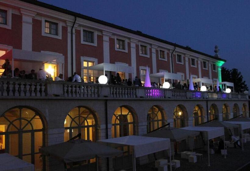 호텔 Villa Fenaroli Palace
