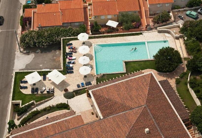 فندق Villa Gustui Maris