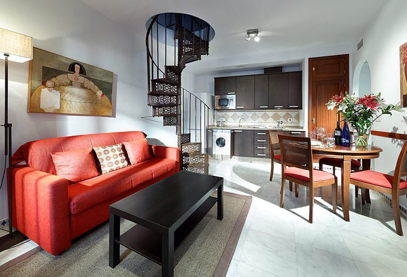 Apartamentos Patios de Alcántara