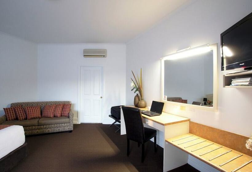Bowen Inn Motel