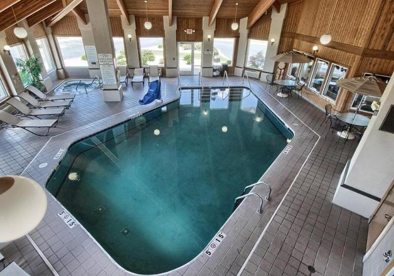 فندق Comfort Inn & Suites Dimondale   Lansing