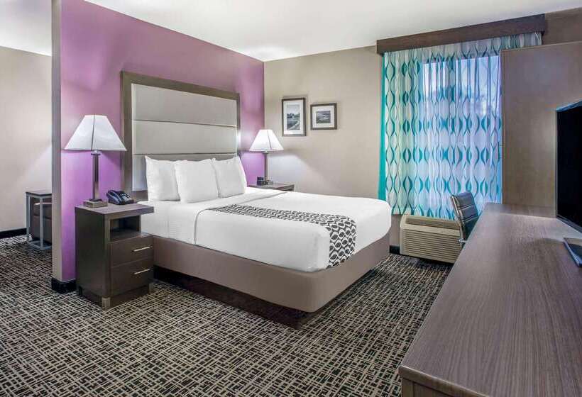 酒店 La Quinta Inn By Wyndham Radford