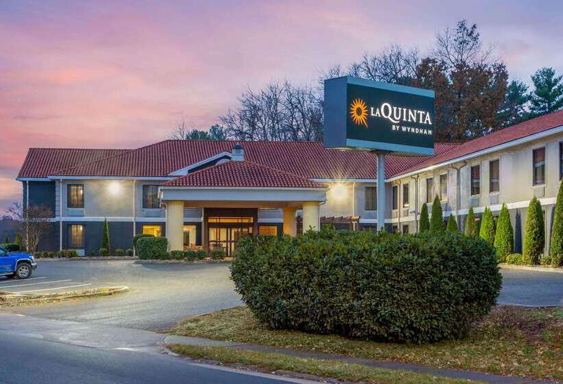 酒店 La Quinta Inn By Wyndham Radford