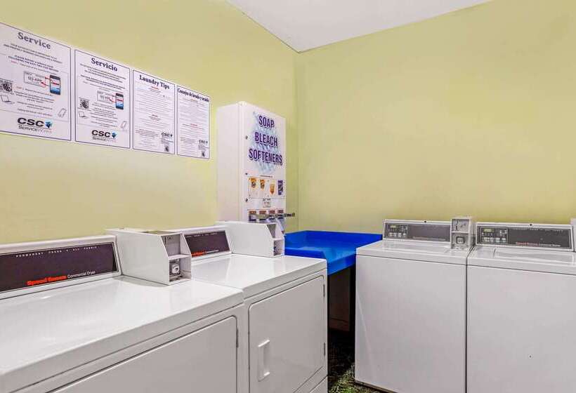 هتل La Quinta By Wyndham Miami Lakes