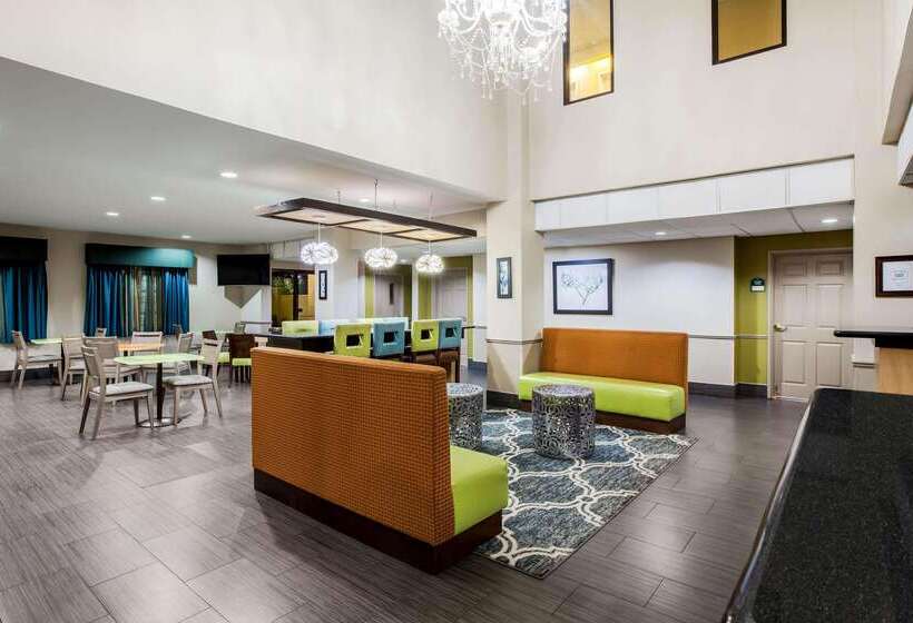 هتل La Quinta By Wyndham Pasadena