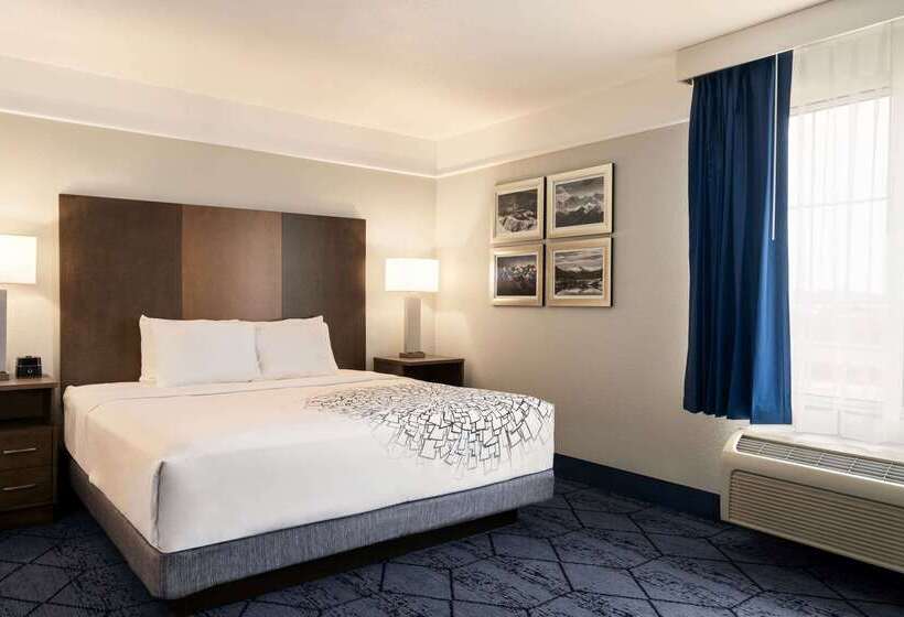 هتل La Quinta Inn And Suites By Wyndham At Watiki Waterpark