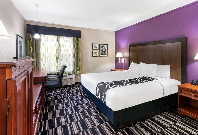 هتل La Quinta By Wyndham Roswell