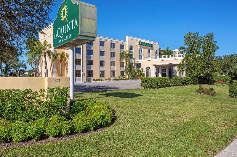 בית מלון כפרי La Quinta By Wyndham Sarasota Downtown