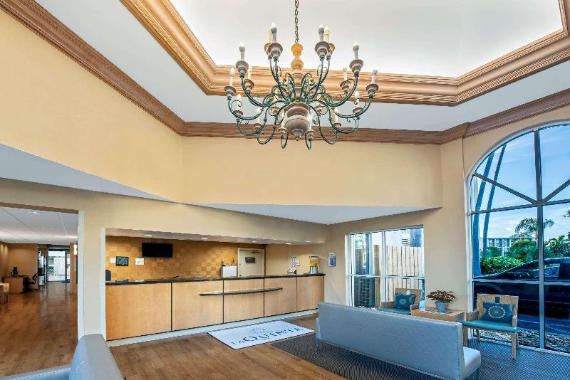 בית מלון כפרי La Quinta By Wyndham West Palm Beach Airport