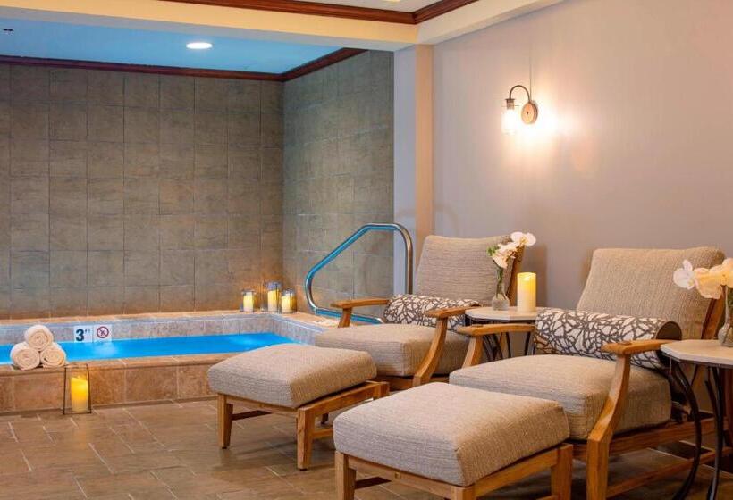 فندق Renaissance Shoals Resort And Spa