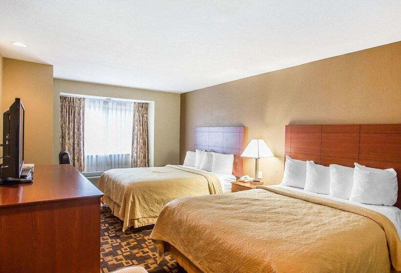 Отель Quality Inn & Suites