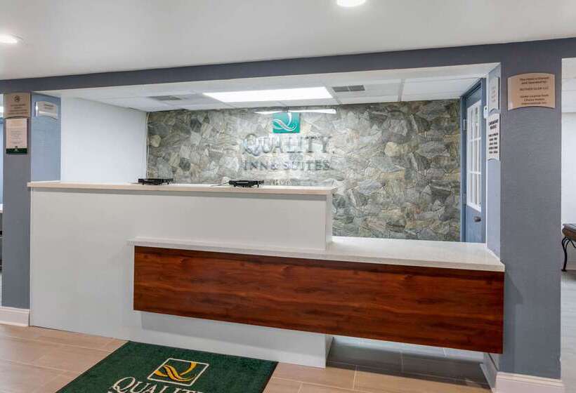 ホテル Quality Inn & Suites